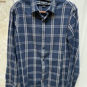 Claiborne men casual long sleeve shirt with button down.